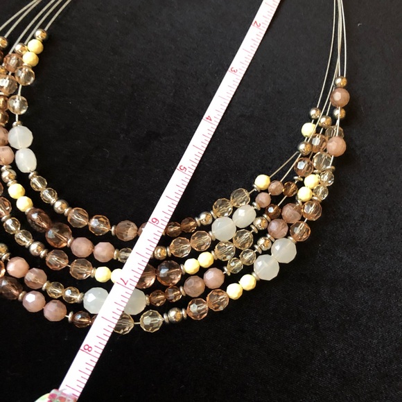 Beaded multi stringed necklace - Picture 8 of 8